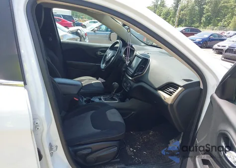 2014 Jeep Cherokee Latitude z USA, uszkodzony, nr VIN 1C4PJMCB6EW150778